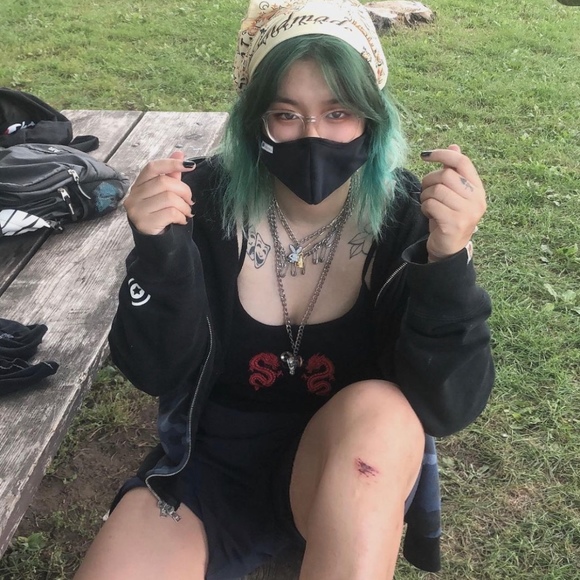 Meet your Posher, Dakota - Picture 1 of 1